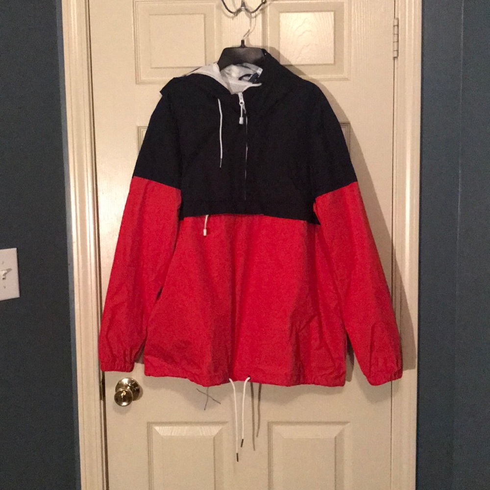 Windbreaker/hoodie
